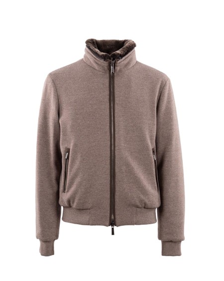 Shop MOORER  Giacchetto: MooRER giaccheto "Bellati".
Collo in montone ricciolo staccabile con cinturino costolato a mano sui margini e fibbia in metallo.
Cappuccio con coulisse regolabile.
Chiusura frontale con maxi zip a doppio cursore.
Tasche laterali a filetto chiuse da zip.
Fondo capo e polsi in maglia.
Comode tasche interne porta valori.
Rifiniture interne con fettucce logate.
Composizione: 90% LANA VERGINE,10% CASHMERE.
Made in Italy.. BELLATI MRW-U0253